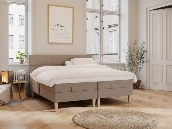Ragna Fjord 210x210 Brun Nordic Dream tilbyr senger med skandinavisk design og materialer av høy kvalitet. Opplev perfekt komfort for en god natts søvn. Bestill din i dag!