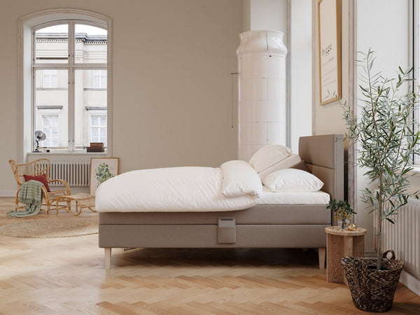 Ragna Nordlys 180x210 Brun Nordic Dream tilbyr senger med skandinavisk design og materialer av høy kvalitet. Opplev perfekt komfort for en god natts søvn. Bestill din i dag!