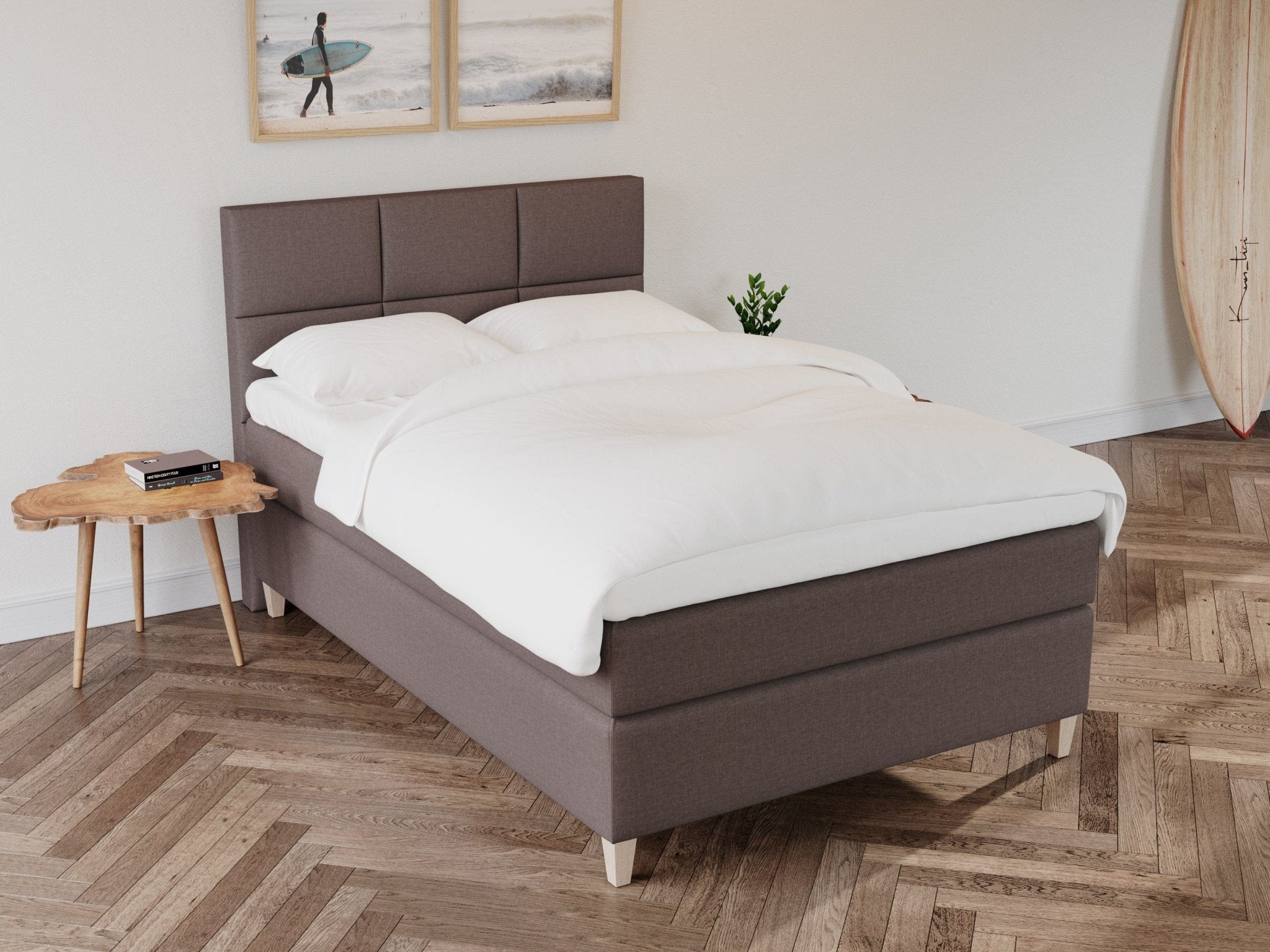 Snefrid Älv 120x200 Mørk Brun Nordic Dream tilbyr senger med skandinavisk design og materialer av høy kvalitet. Opplev perfekt komfort for en god natts søvn. Bestill din i dag!