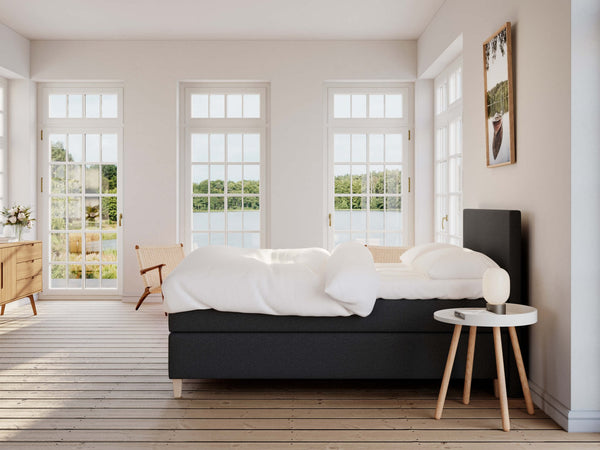 Snefrid Fjäll 140x200 Antrasitt Nordic Dream tilbyr senger med skandinavisk design og materialer av høy kvalitet. Opplev perfekt komfort for en god natts søvn. Bestill din i dag!
