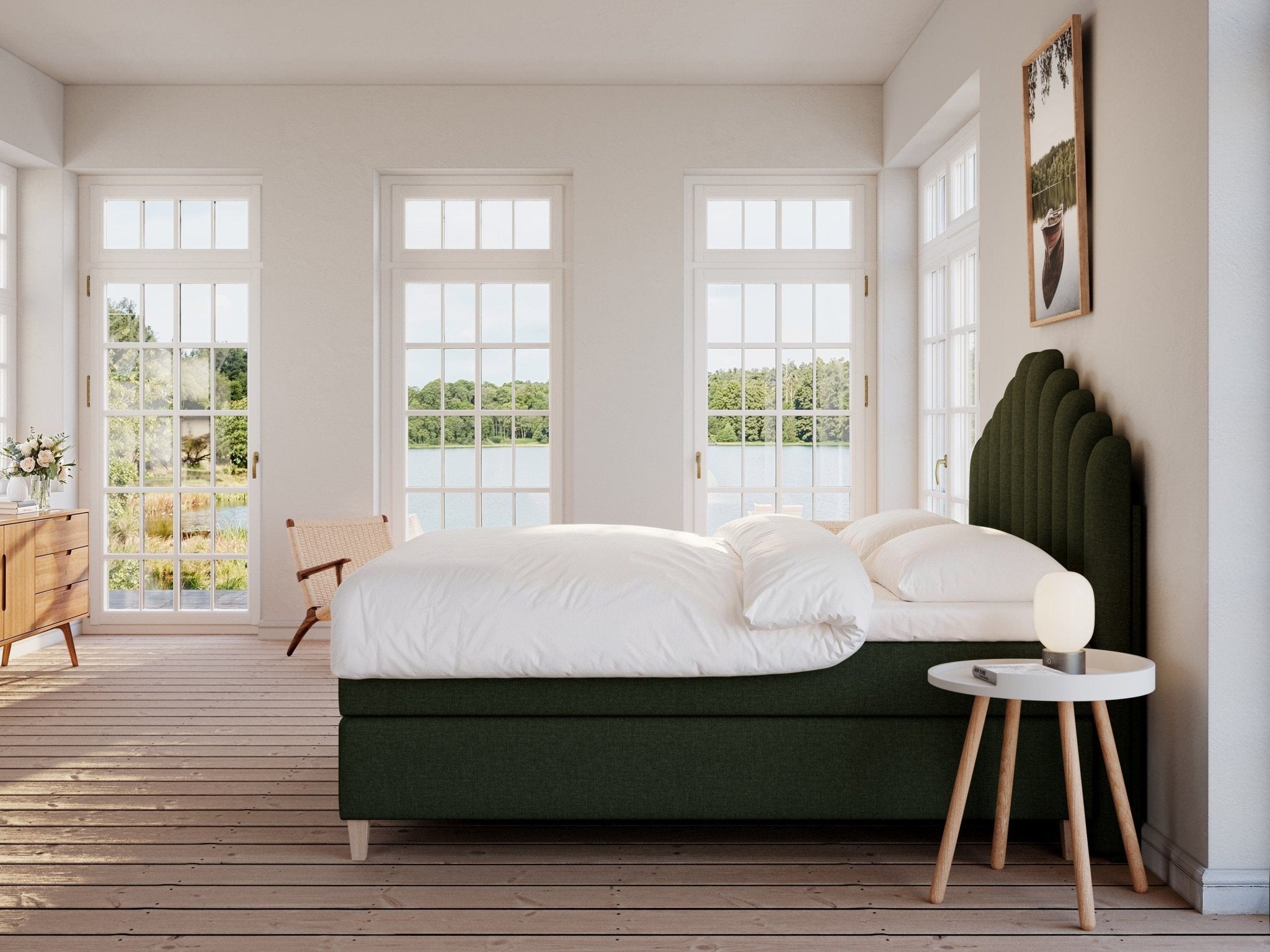 Snefrid Fjäll 180x210 Mørkegrøn Nordic Dream tilbyr senger med skandinavisk design og materialer av høy kvalitet. Opplev perfekt komfort for en god natts søvn. Bestill din i dag!