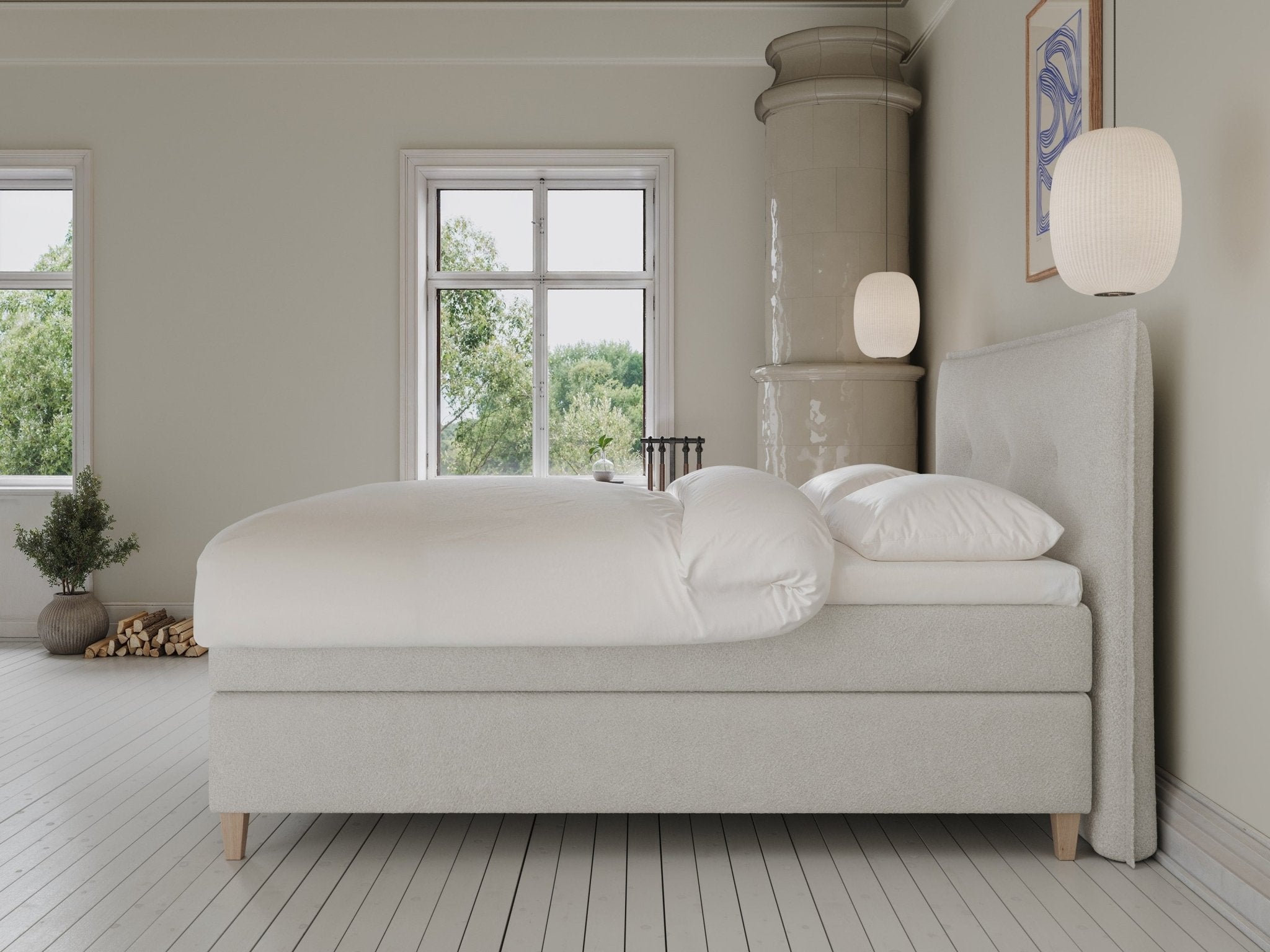 Snefrid Fjord 160x210 Bouclé cream Nordic Dream tilbyr senger med skandinavisk design og materialer av høy kvalitet. Opplev perfekt komfort for en god natts søvn. Bestill din i dag!