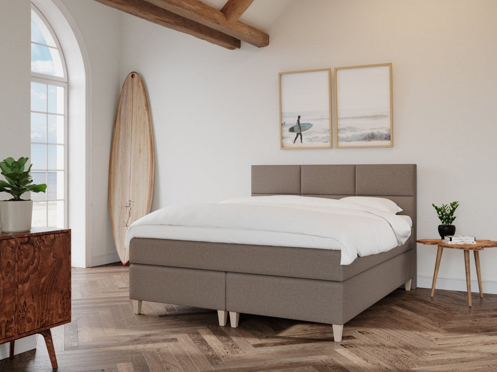 Snefrid Fjord 180x200 Brun Nordic Dream tilbyr senger med skandinavisk design og materialer av høy kvalitet. Opplev perfekt komfort for en god natts søvn. Bestill din i dag!