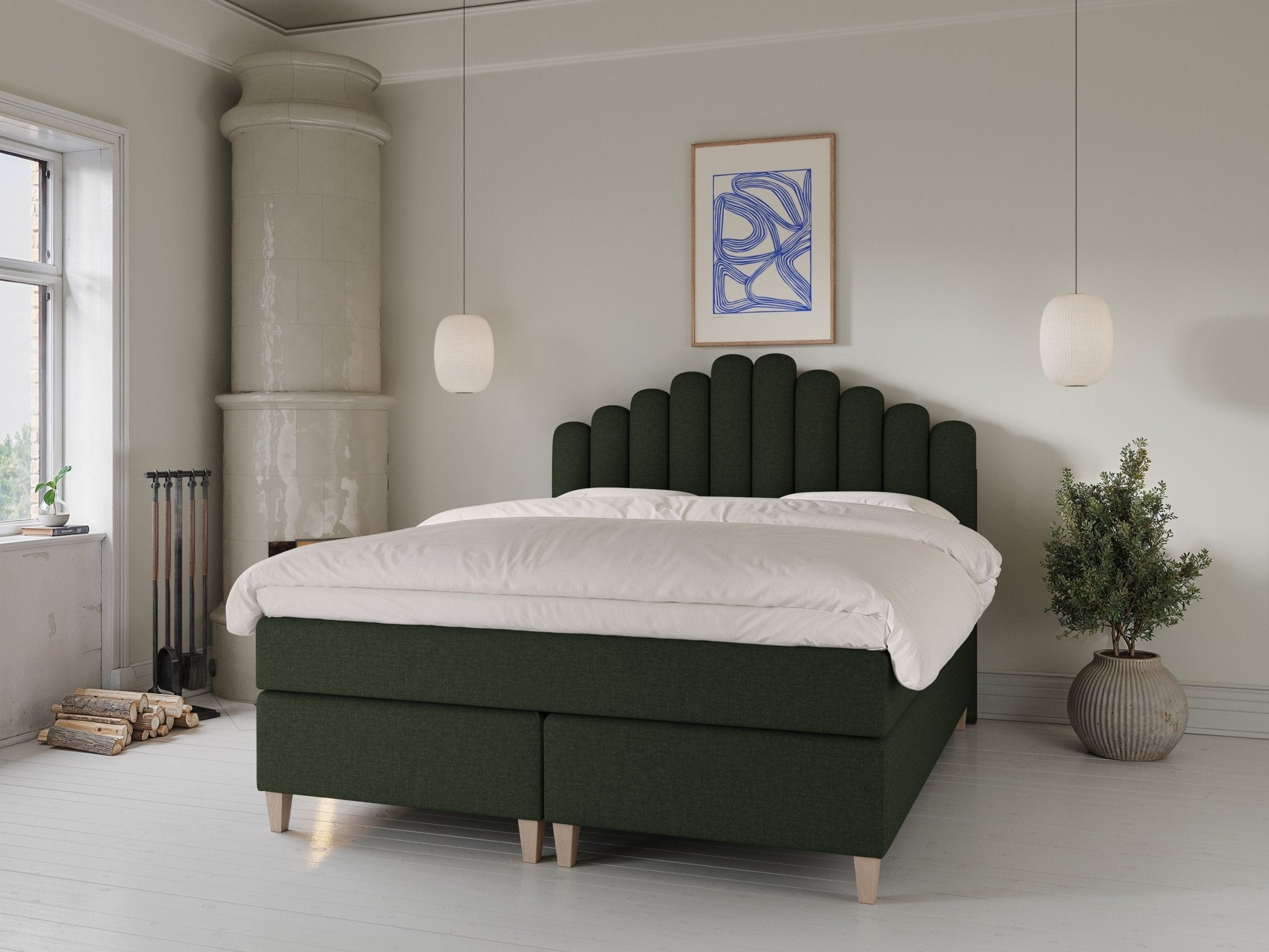 Snefrid Fjord 180x210 Mørkegrøn Nordic Dream tilbyr senger med skandinavisk design og materialer av høy kvalitet. Opplev perfekt komfort for en god natts søvn. Bestill din i dag!