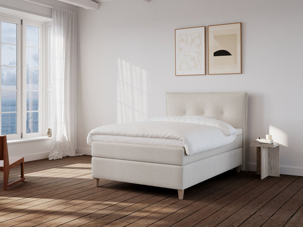 Snefrid Nordlys 120x200 Bouclé cream Nordic Dream tilbyr senger med skandinavisk design og materialer av høy kvalitet. Opplev perfekt komfort for en god natts søvn. Bestill din i dag!