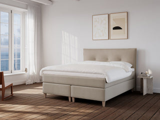 Snefrid Nordlys 160x200 Bouclé latte Nordic Dream tilbyr senger med skandinavisk design og materialer av høy kvalitet. Opplev perfekt komfort for en god natts søvn. Bestill din i dag!