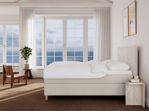 Snefrid Nordlys 160x210 Bouclé cream Nordic Dream tilbyr senger med skandinavisk design og materialer av høy kvalitet. Opplev perfekt komfort for en god natts søvn. Bestill din i dag!