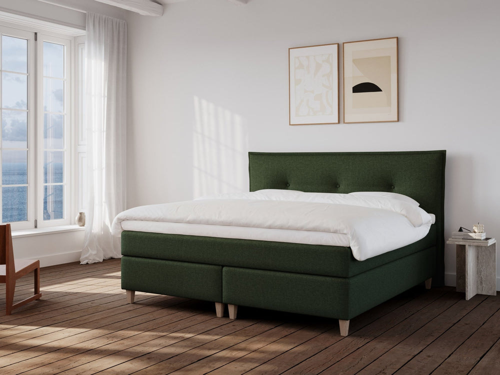 Snefrid Nordlys 220x220 Mørkegrøn Nordic Dream tilbyr senger med skandinavisk design og materialer av høy kvalitet. Opplev perfekt komfort for en god natts søvn. Bestill din i dag!