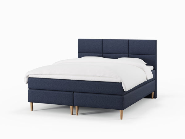 Svanhild Fjäll 180x210 Mørkeblå Nordic Dream tilbyr senger med skandinavisk design og materialer av høy kvalitet. Opplev perfekt komfort for en god natts søvn. Bestill din i dag!