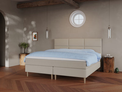 Svanhild Fjord 210x210 Sand Nordic Dream tilbyr senger med skandinavisk design og materialer av høy kvalitet. Opplev perfekt komfort for en god natts søvn. Bestill din i dag!